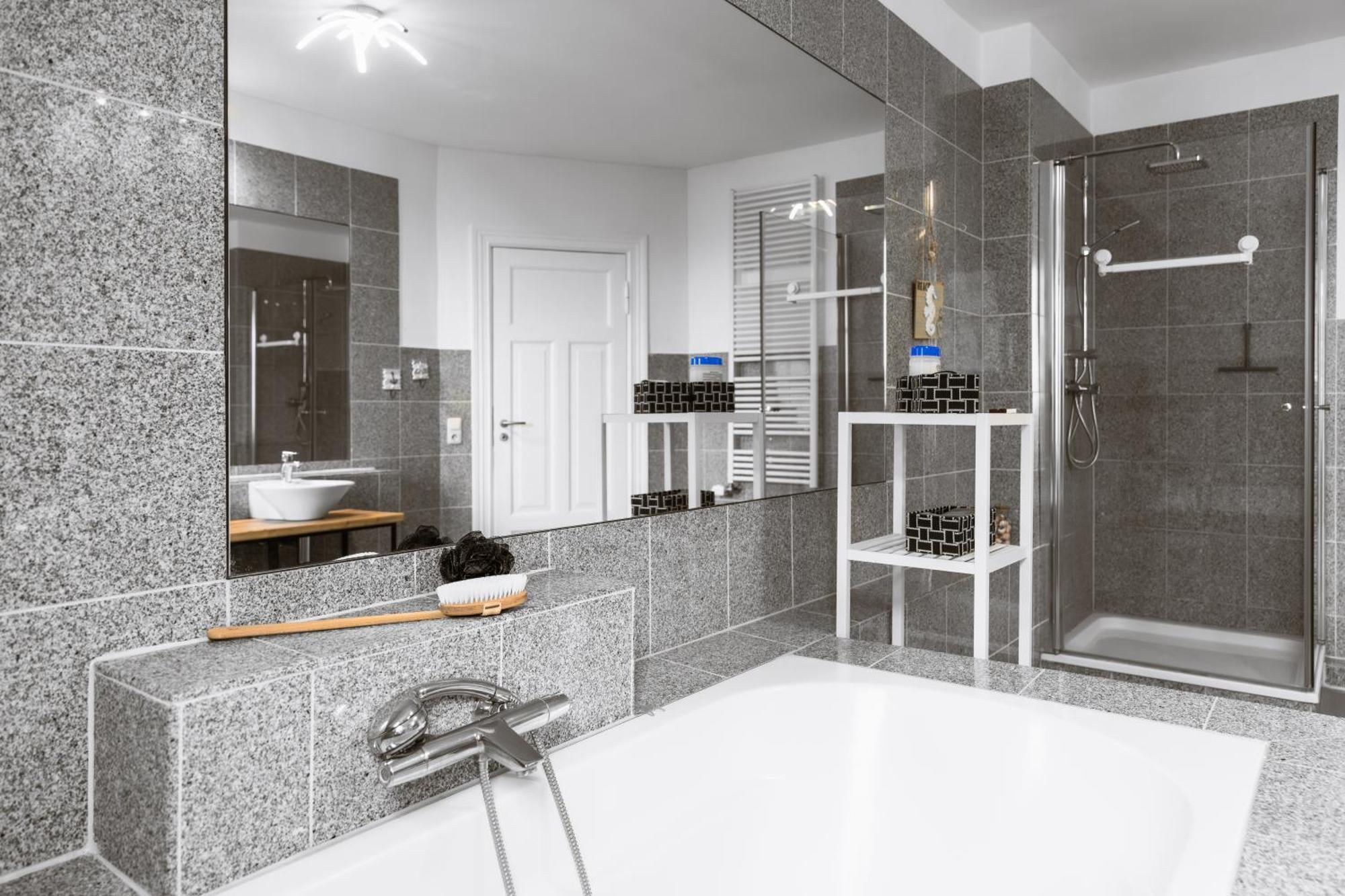Exklusives Apartment Im Historischen Wohnhaus Mit Kamin, Bad & Viel Platz Μπρέμερχαφεν Εξωτερικό φωτογραφία