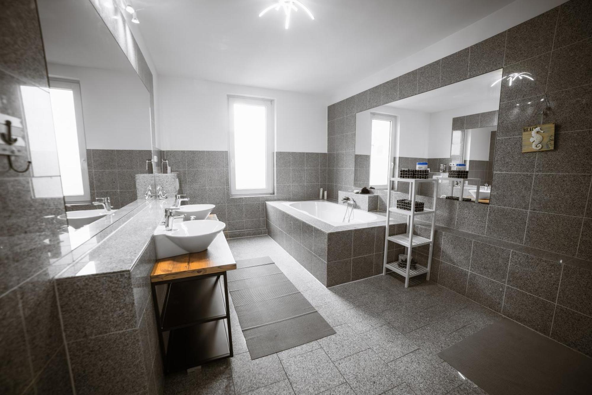 Exklusives Apartment Im Historischen Wohnhaus Mit Kamin, Bad & Viel Platz Μπρέμερχαφεν Εξωτερικό φωτογραφία