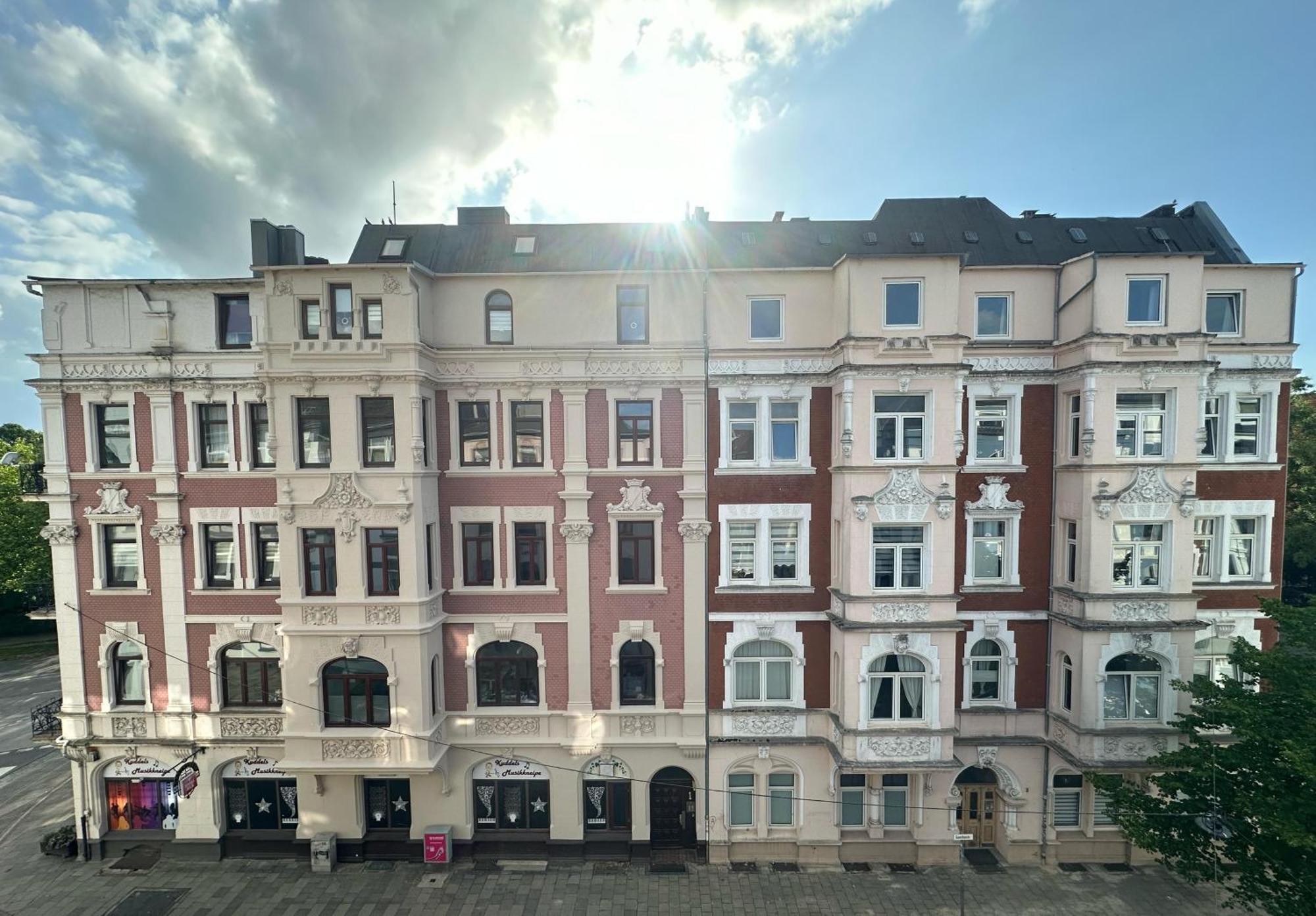 Exklusives Apartment Im Historischen Wohnhaus Mit Kamin, Bad & Viel Platz Μπρέμερχαφεν Εξωτερικό φωτογραφία